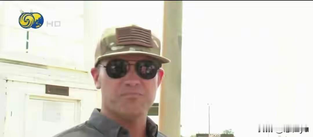 特朗普内阁与高层人士相继搬入军事基地居住。美媒称，为避免遭遇抗议者或暴力袭击，多