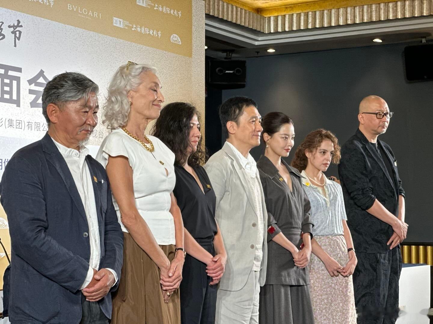 【一年一度，这座“电影之城”再次被点亮】上海国际电影节 6月12日，上海的梧桐叶