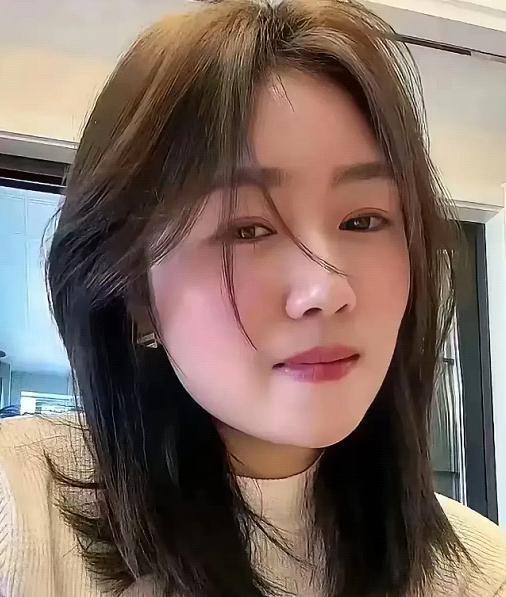 今天我和母亲之间发生了一场激烈的冲突，而这一切的起因，是母亲把我的妻子赶回了娘家