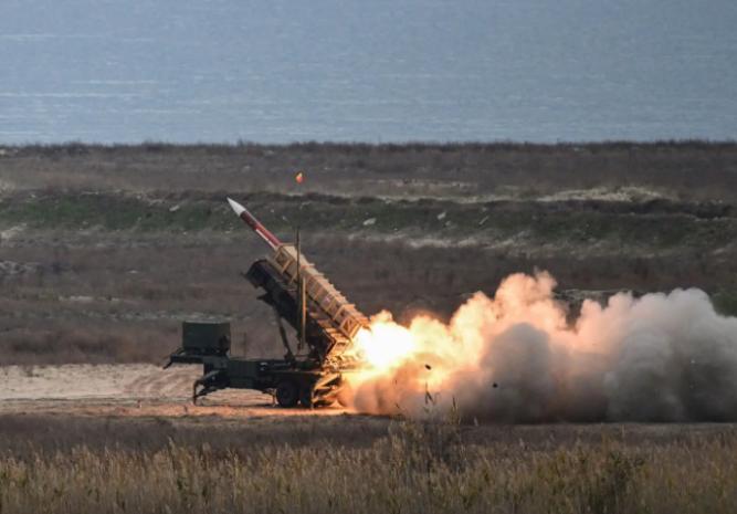 泽连斯基都快笑出猪叫声了，据泽连斯基披露的数据，美国和伊朗仅仅打了三天，就用掉了