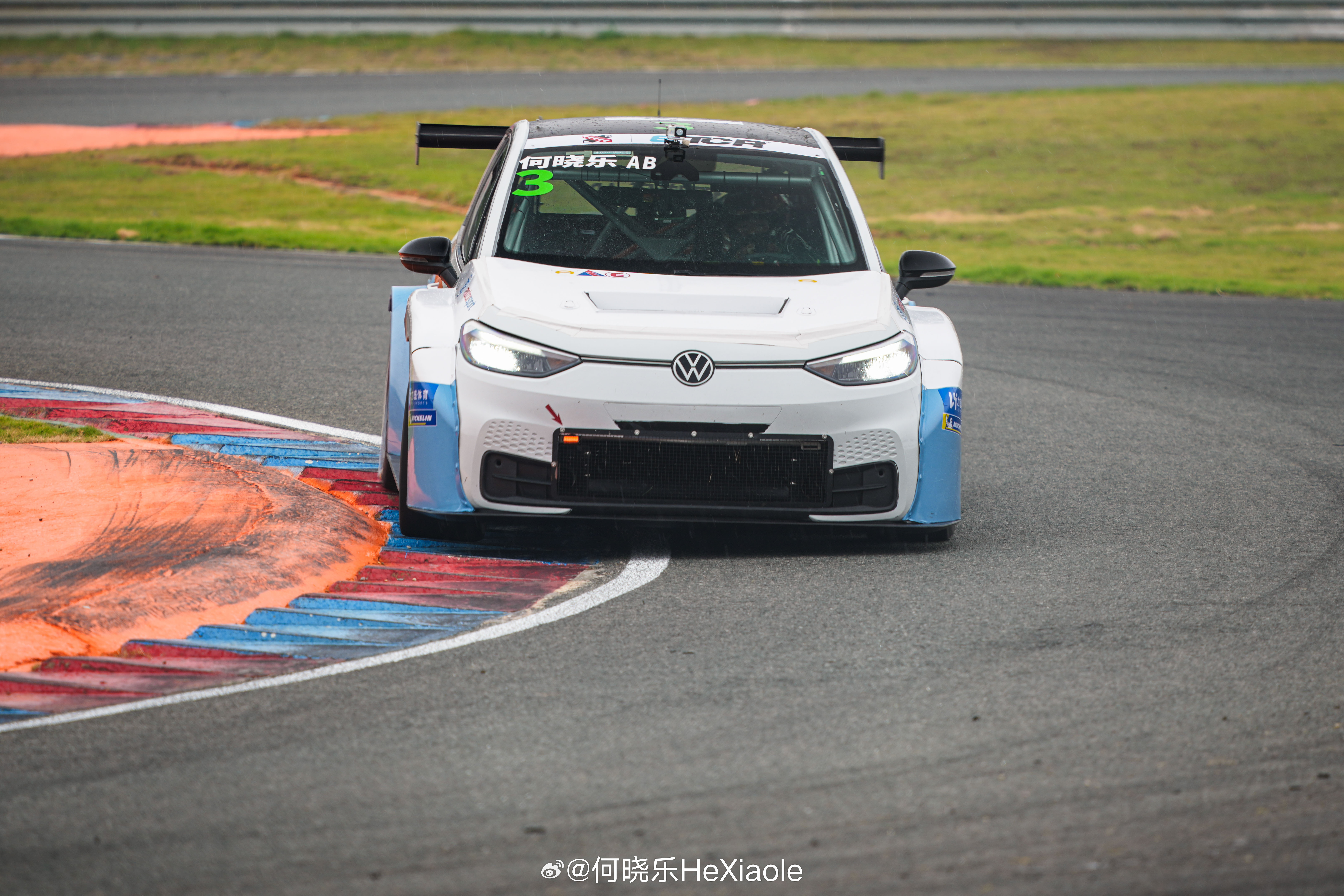 全新的赛事ETCR，驾驶大众ID.3大众赛事驾驶何晓乐[超话]  ​​​