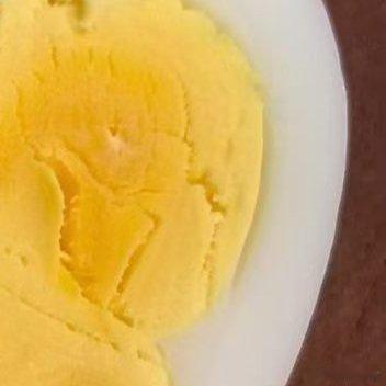 今日份早餐吃到双黄蛋！是不是暗示我最近要要有好事发生？坐等好运砸脸、快乐翻倍！ 