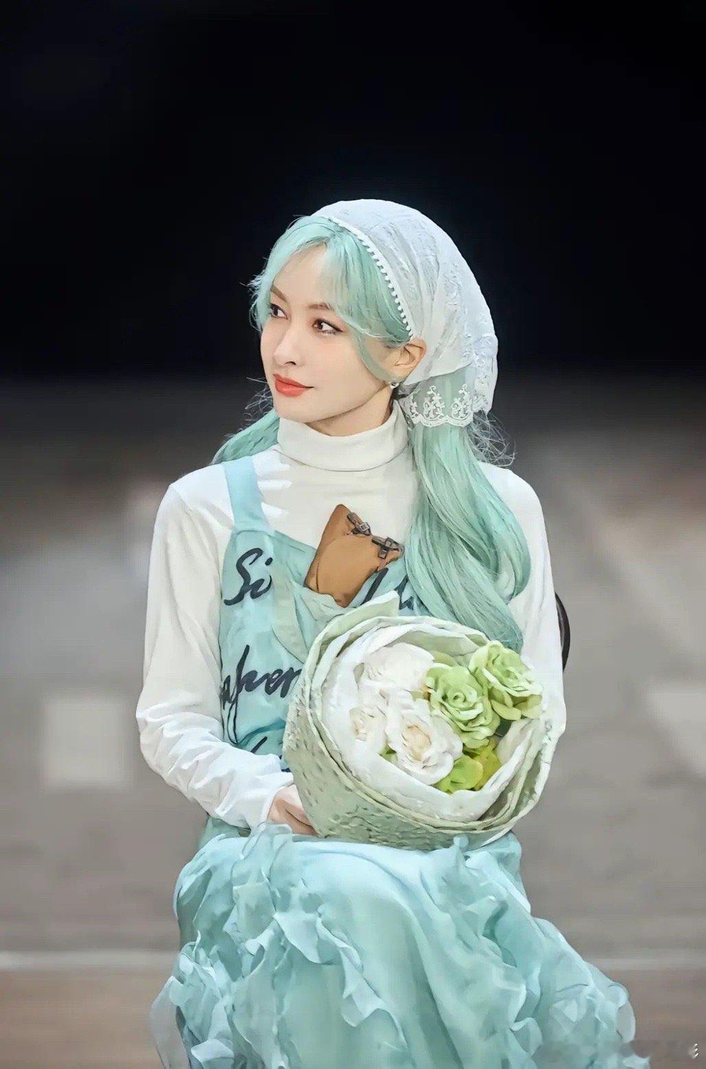 妆造这一块儿，明星大侦探简直是天花板级别了吧 ​​​