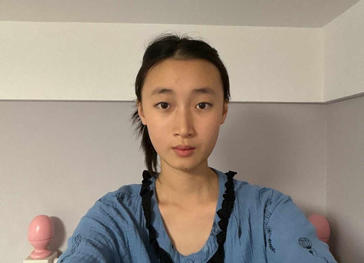 为什么五官端正但没有美感
感觉自己自拍五官还行也算端正，但拍照拍出来都土土的，后