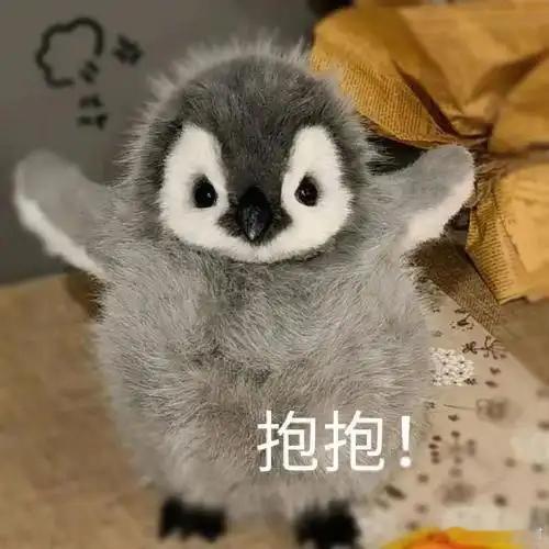 上海年轻人的梦中情娃都挂在了树上  沪上圣诞树新玩法，天猫热销萌娃挂满枝头，快来