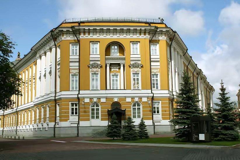 普京签署征兵令12月29日，俄外长拉夫罗夫证实消息称，当天凌晨乌克兰突然使用大量