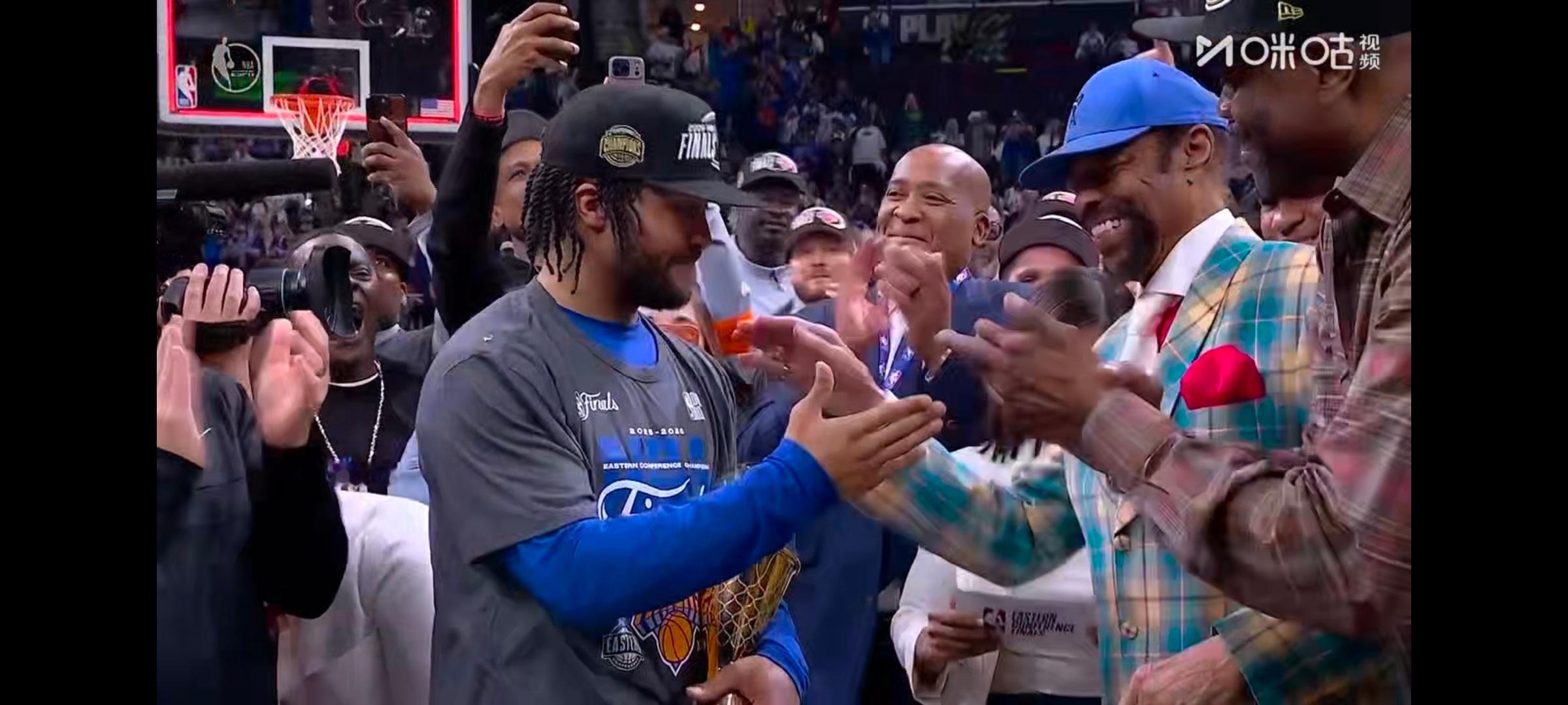 布伦森荣膺25-26赛季东决MVP！恭喜恭喜NBA