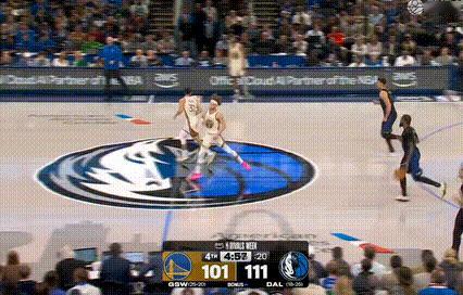 马绍尔长驱直入突破上篮，独行侠取得本场最大领先12分勇士vs独行侠