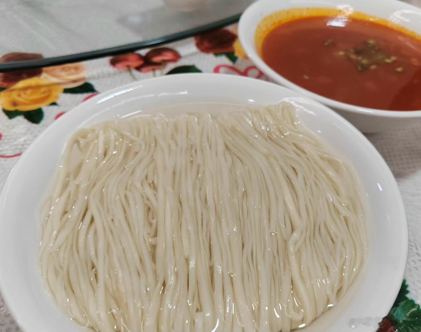 原来不是挂面不好吃挂面会越吃越多，怎么都吃不完。 ​​​