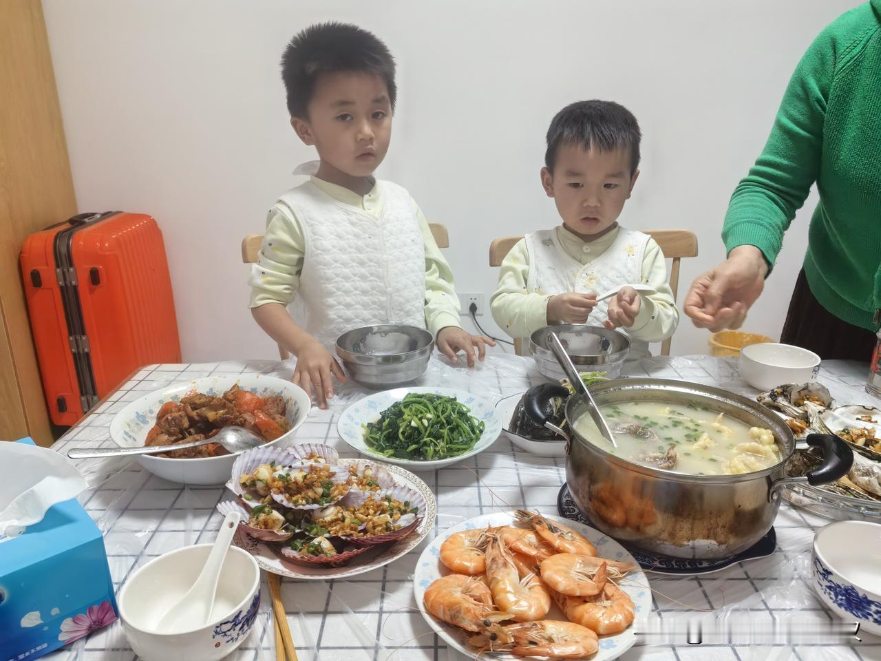 头条需要改进！

我想看看自己几年前的文章，好难啊！翻半天都找不到，如果头条能够