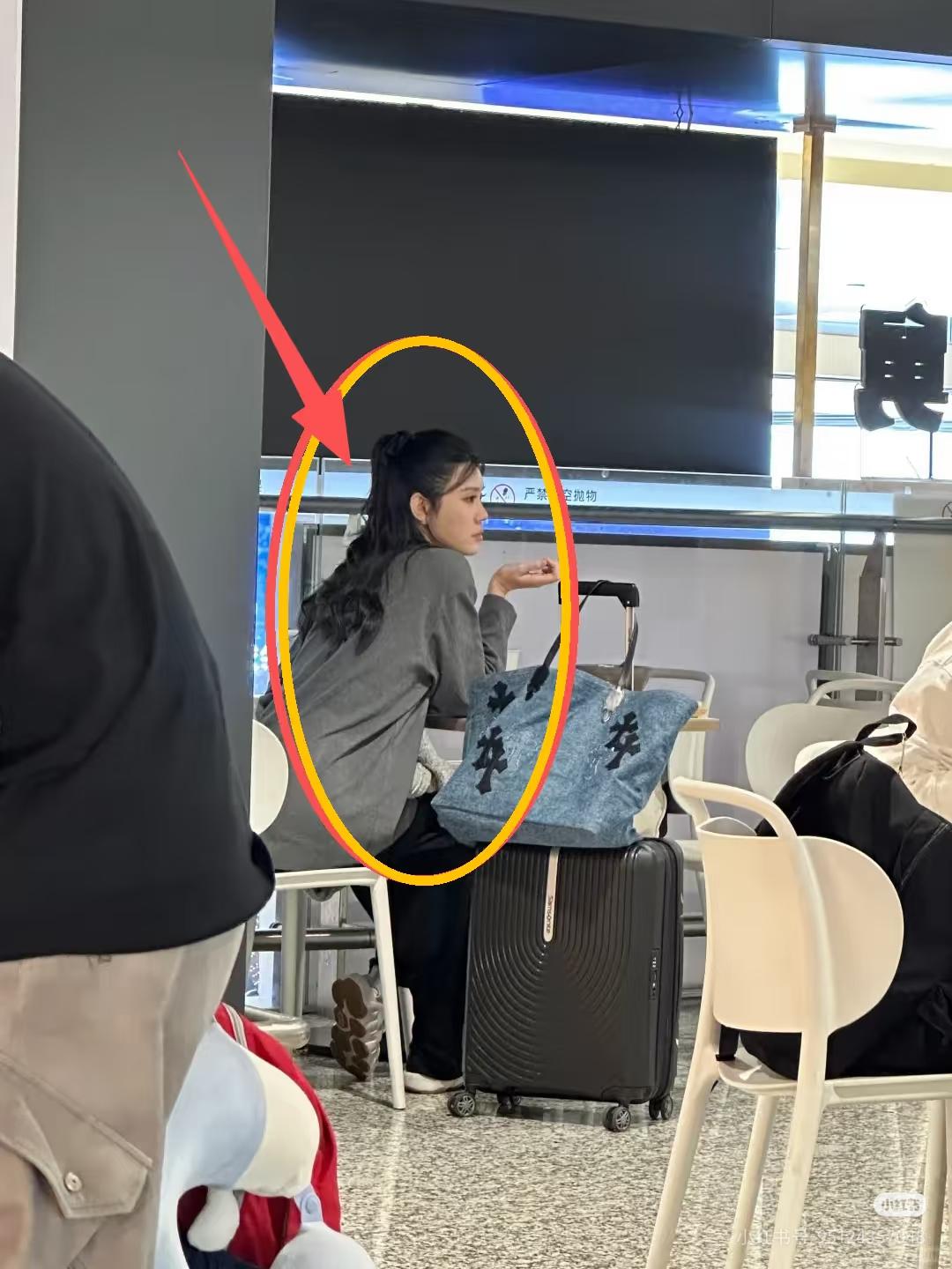 这气质真的是她不嫁入豪门，谁嫁入豪门呢？