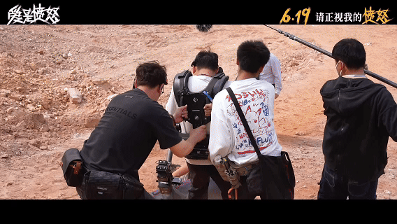 王安宇拍爱是愤怒时曾低血糖晕倒王安宇低血糖晕倒还安慰别人 能把角色演透的演员不少