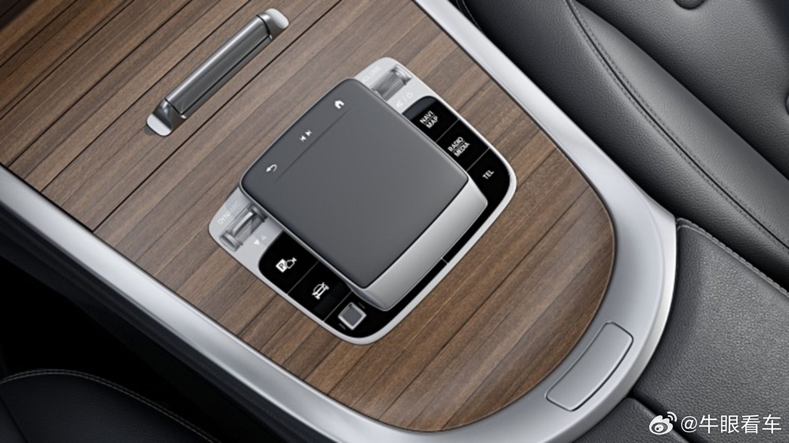 G级上了指纹传感器，G500的发动机也要用M256EVO 奔驰号外