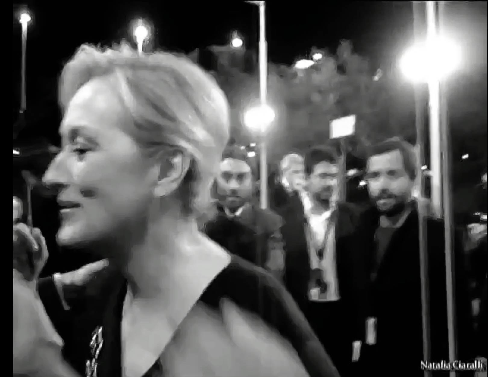 我梅以前怎么有那么多梦女视角的饭拍呀，这个视频我存了好久，从来没有点开过，刚刚一