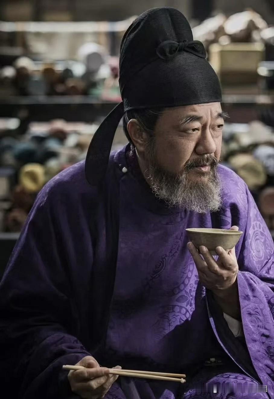 看《太平年》，政坛不倒翁冯道，是为天下黎庶还是“无廉耻”“无底线”。

冯道，出