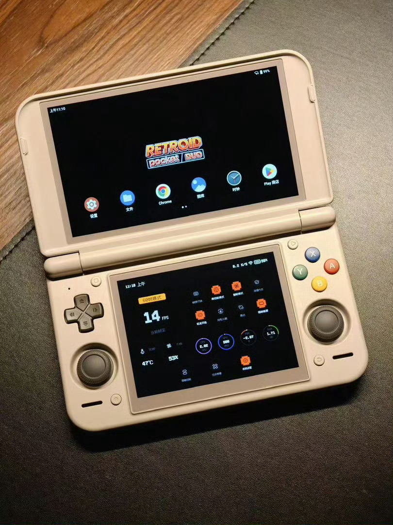 Retroid Pocket Duo Lite采用双屏翻盖设计，下屏比例 4:3