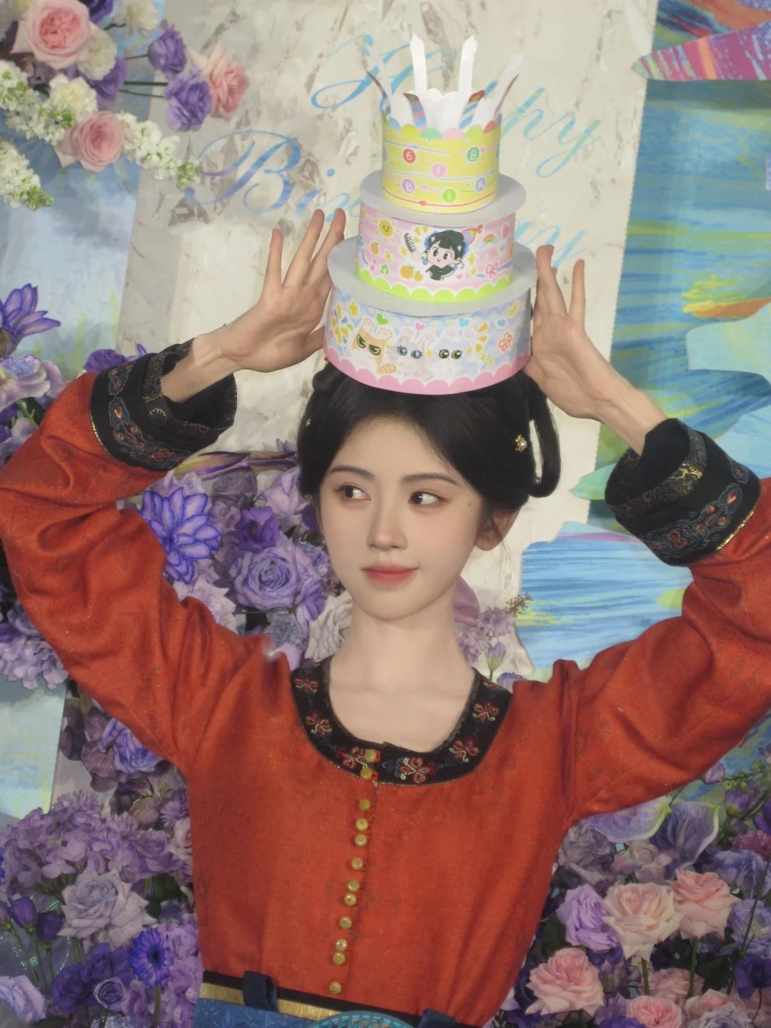 鞠婧祎苏绿夏 jjy鞠婧祎万花世界 “当玫瑰降临的时候，神明就计划好这场名为救赎