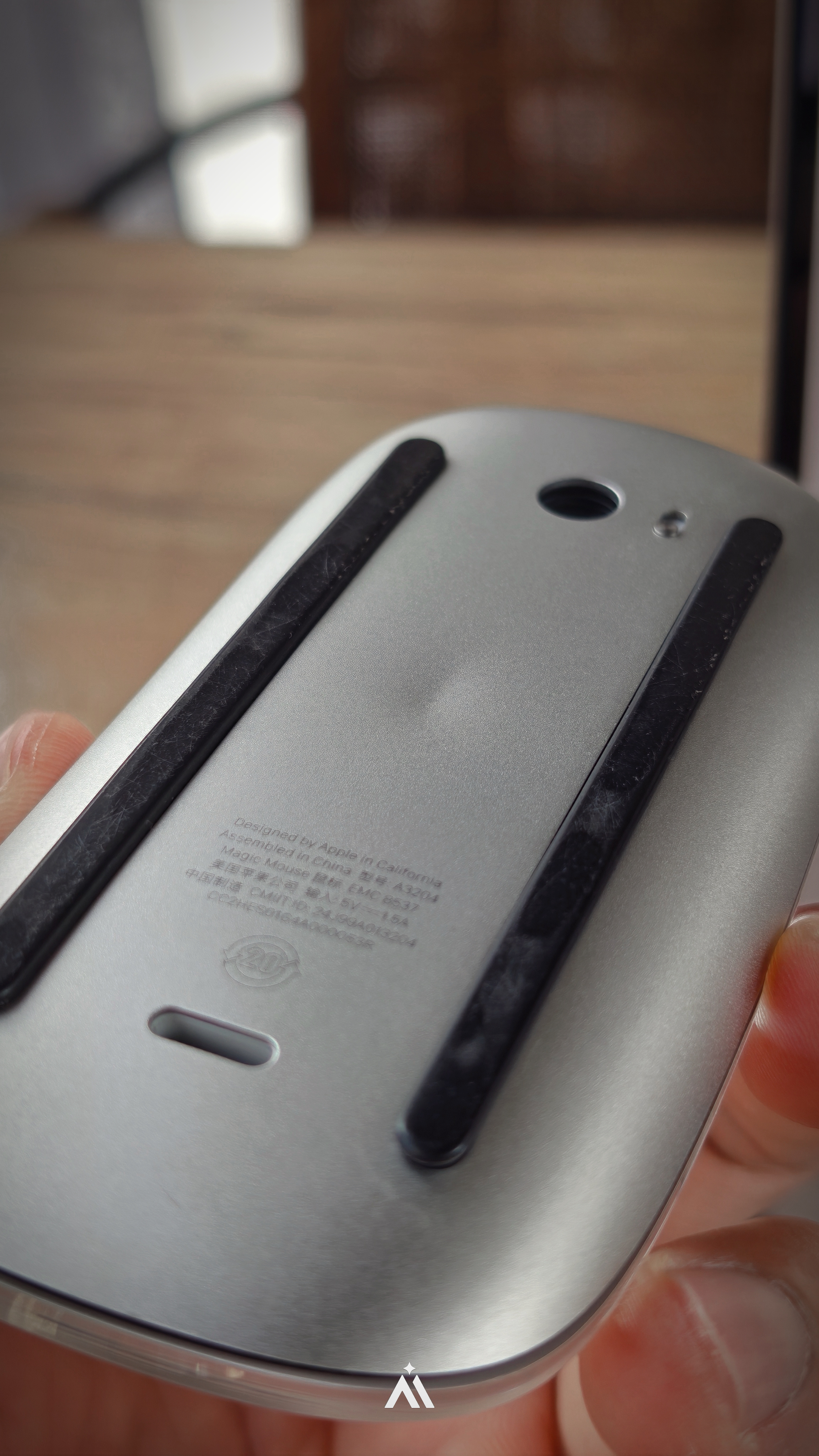 快帮我看看我的鼠标，是不是热胀冷缩了