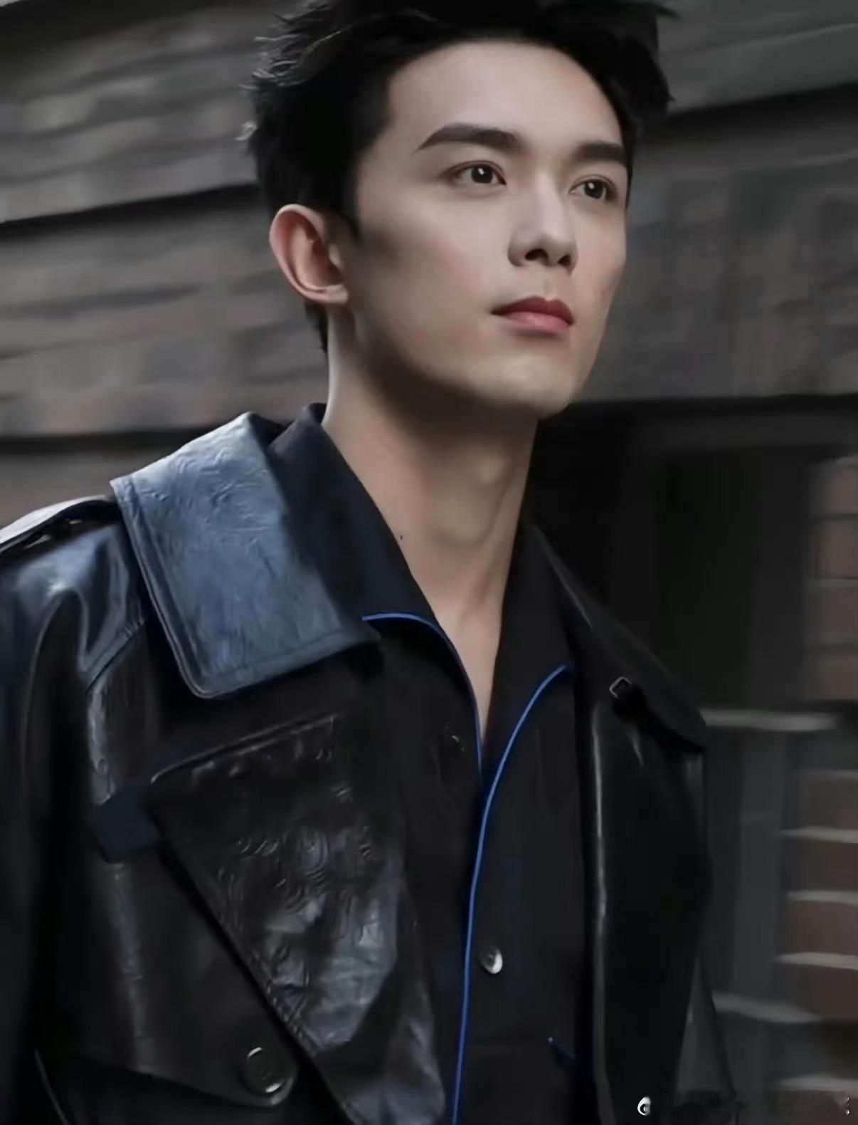 吴磊像男人一样工作少年一样生活谁懂啊！看吴磊工作和生活的状态，真的会被他那种张弛