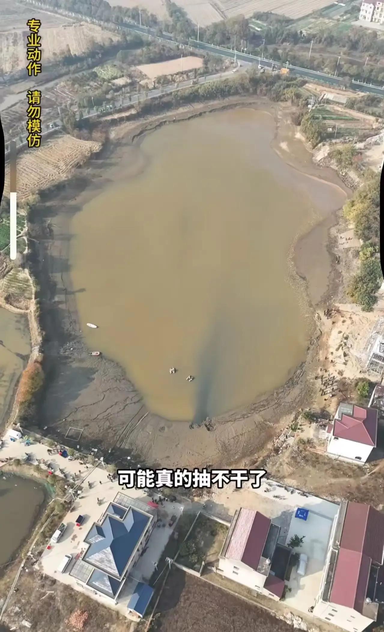 太心酸了！一位男子遭遇人生至暗时刻，老婆因尿毒症怕连累家庭选择喝农药离世，可命运