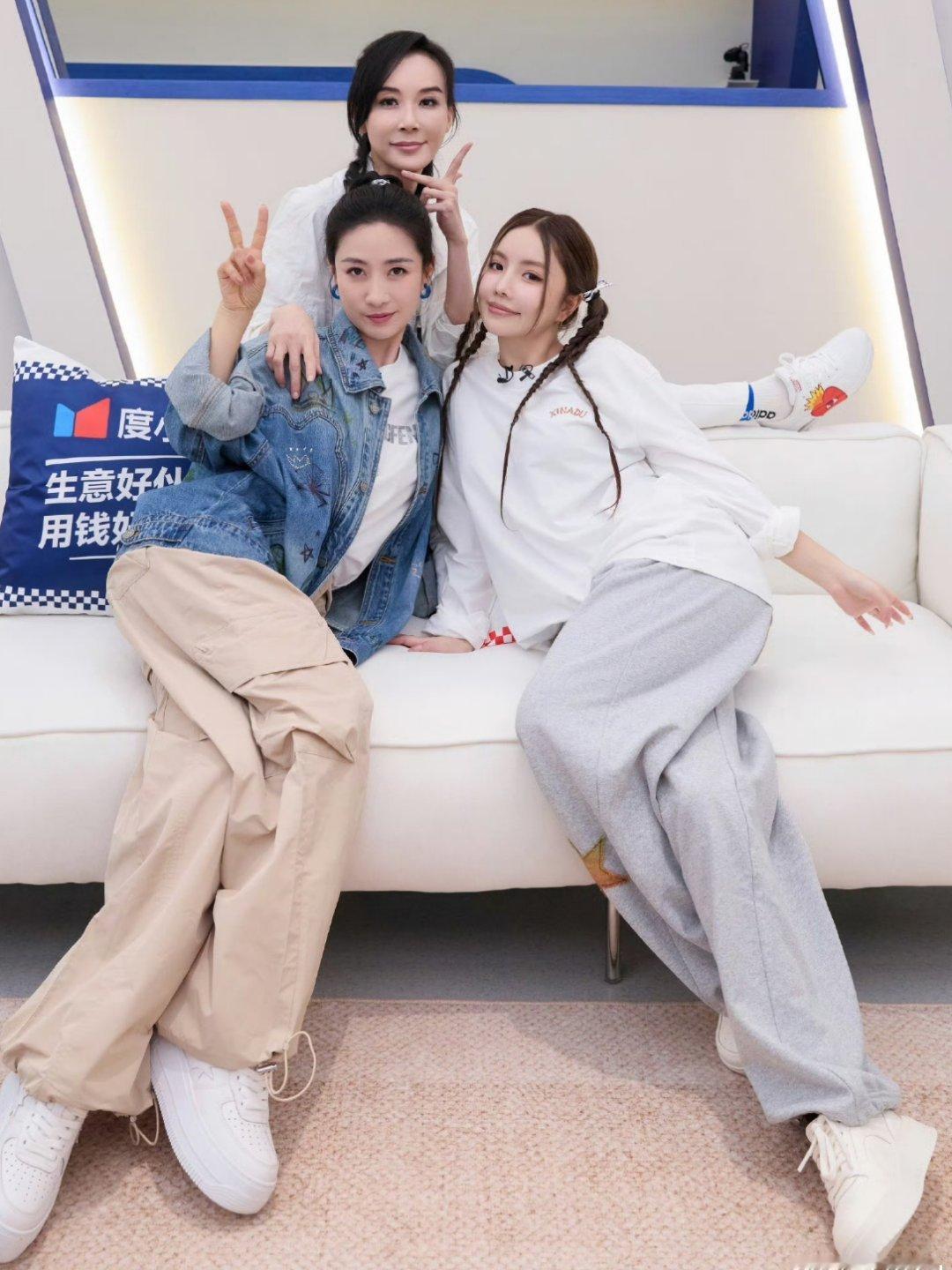 萧蔷58岁身材 身高170cm的“中国台湾第一美女”萧蔷体重常年维持在45公斤左