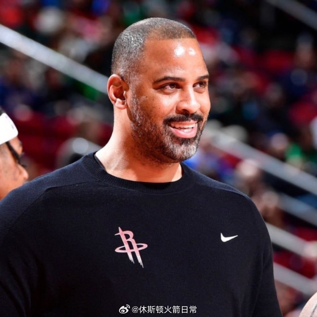 乌度卡谈再次险些被鹈鹕逆转（此前曾被鹈鹕逆转25分）：“你当然希望能保持领先，我