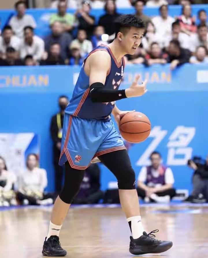 宛如世纪之战，四川队经历了漫长的47连败后，终于在主场战胜天津队，打破连败魔咒。