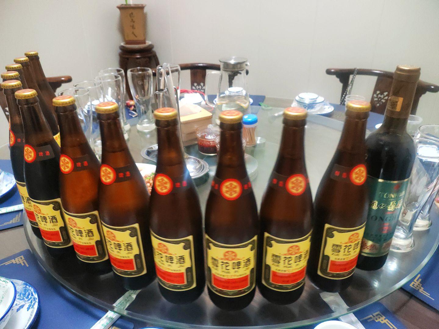 姐不能喝  但是姐能吐  这是姐  最大的诚意 干杯🍻