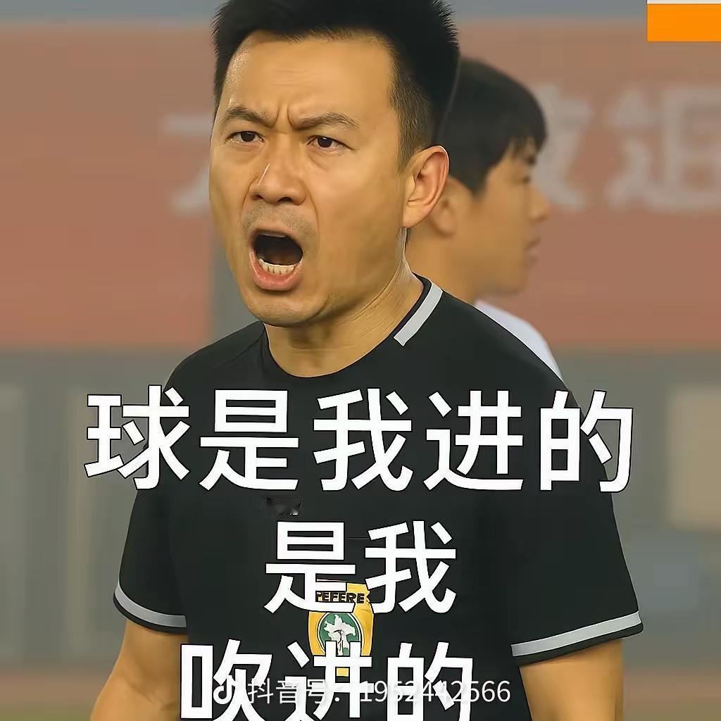 本轮中超联赛，山东泰山队要小心了。客场战浙江本来是场硬仗，而中国足协派上海籍争议