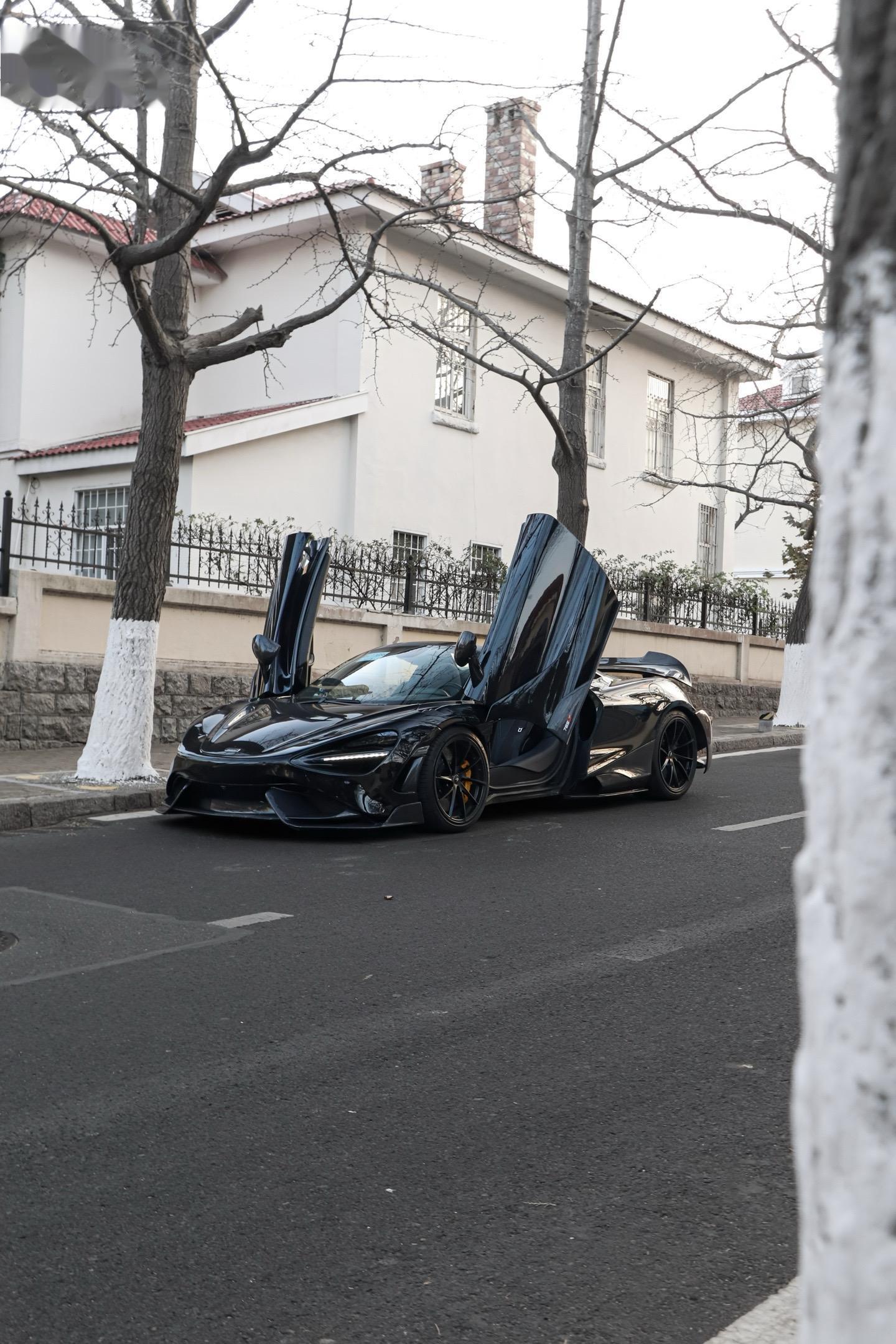 颜值无敌的一台迈凯轮765LT