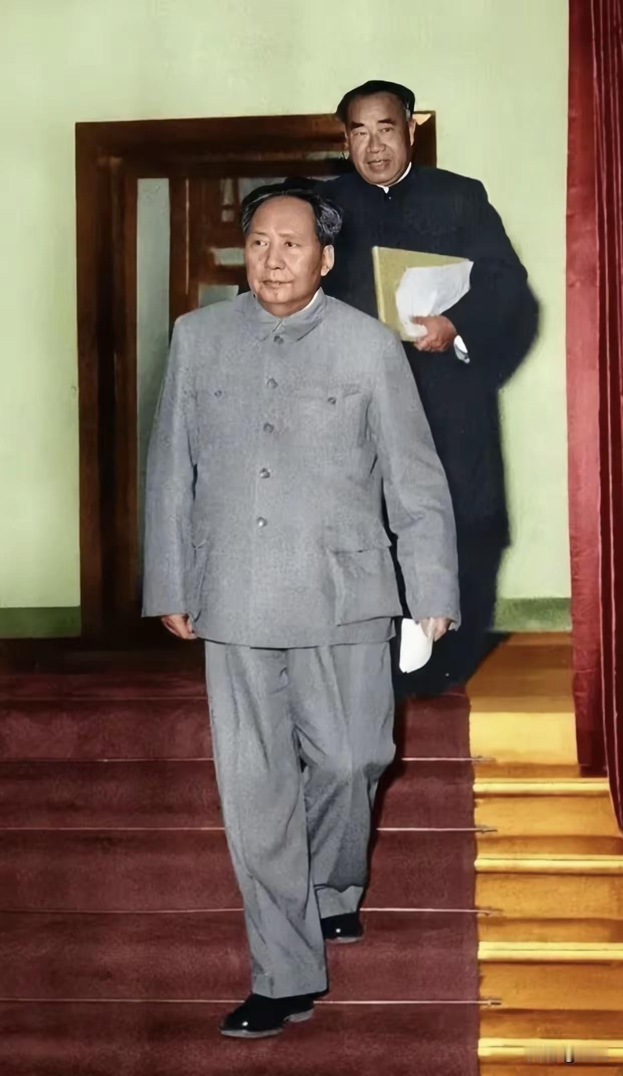 带领中华民族走出积贫积弱，列强蹂躏的时代，几千年来能称第一人[赞]