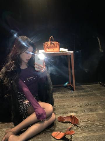 山有木兮卿有意，举目见你处处是你