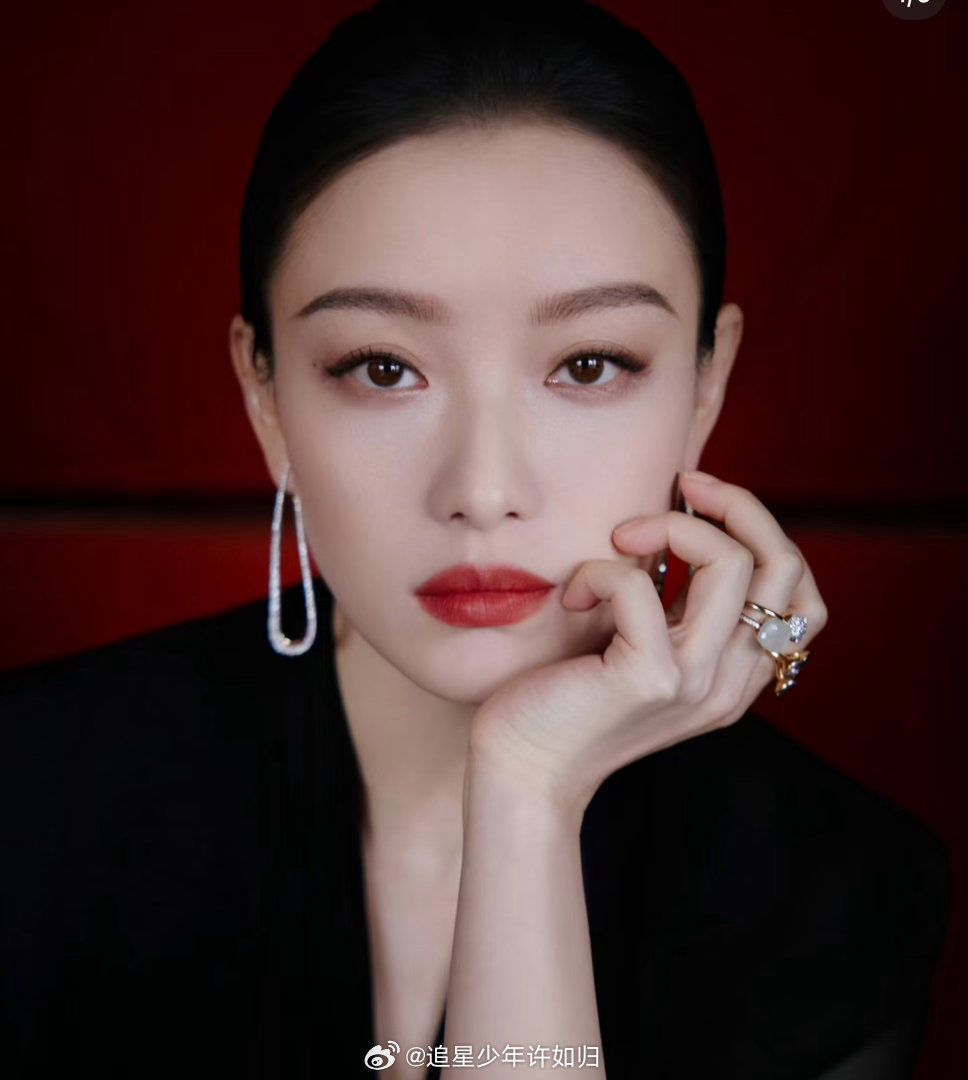 倪妮2集哭了15次隐身的名字 谁能扛住倪妮的哭戏暴击！眼眶红了却强忍着不掉泪的倔