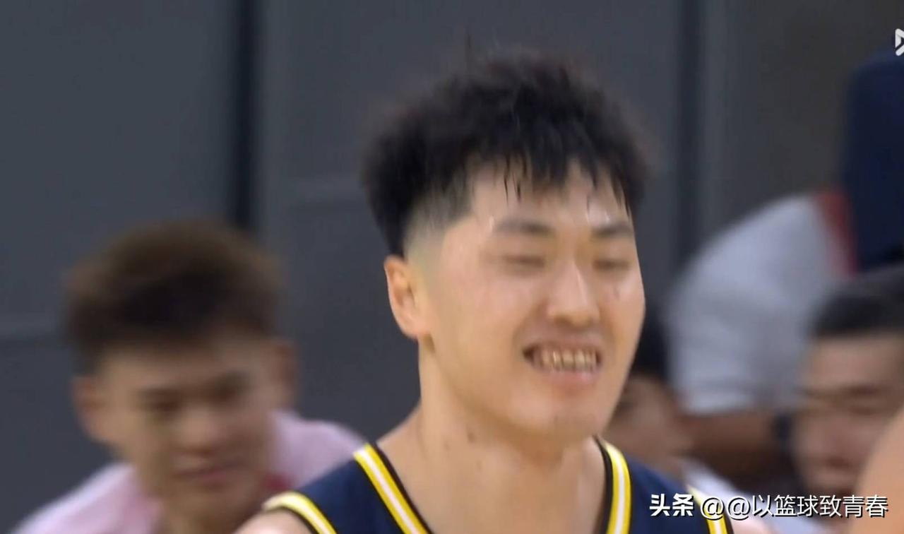 张皓嘉:喜笑颜开！

这样的张皓嘉，你们以前看到过吗？他终于笑了，能看出他真的是