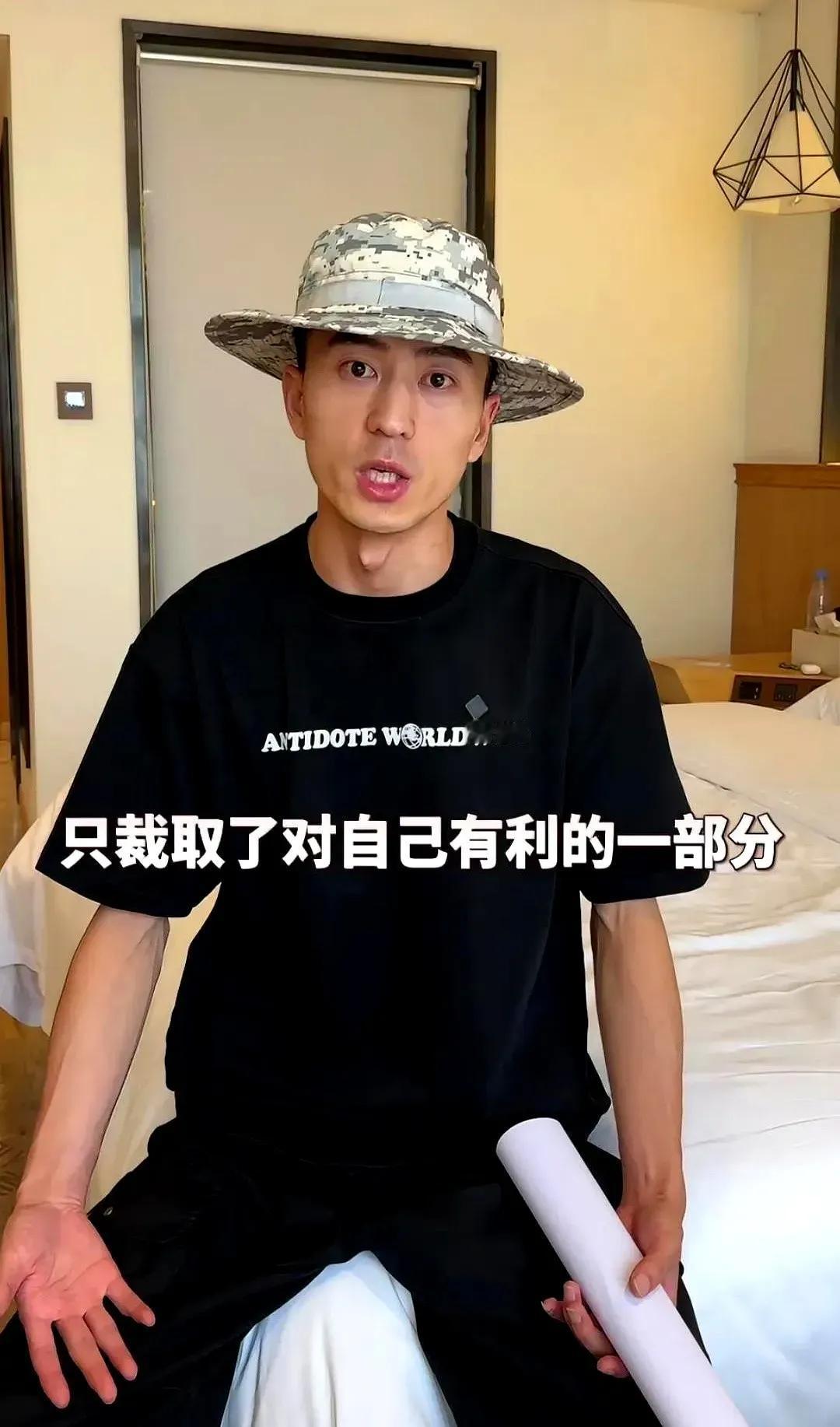 这下玩大了吧！其实这个小嘎嘎到现在都没想明白，最应该做的是掉头去打那3个小男孩，