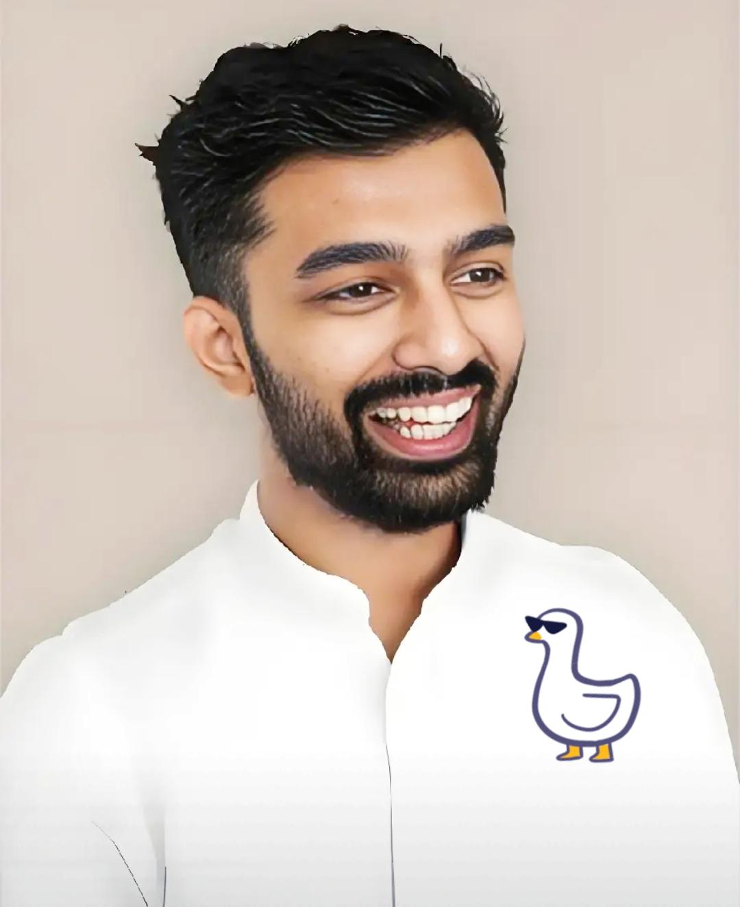 看了几个视频，真是出乎意料，在上海的几个印度留学生，说来东方大国已经六七年了，中