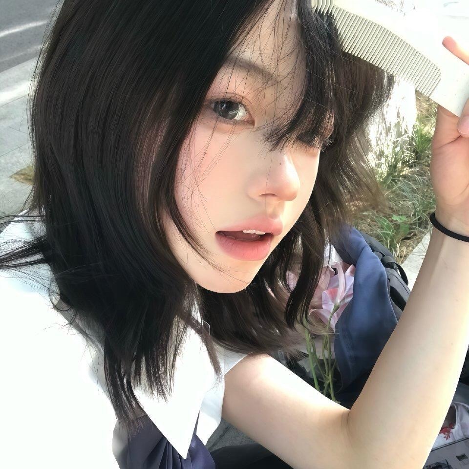 𝐖𝐞𝐂𝐡𝐚𝐭｜女生头像｜氛围感女头丨优质女头丨审美积累｜古早｜可爱 