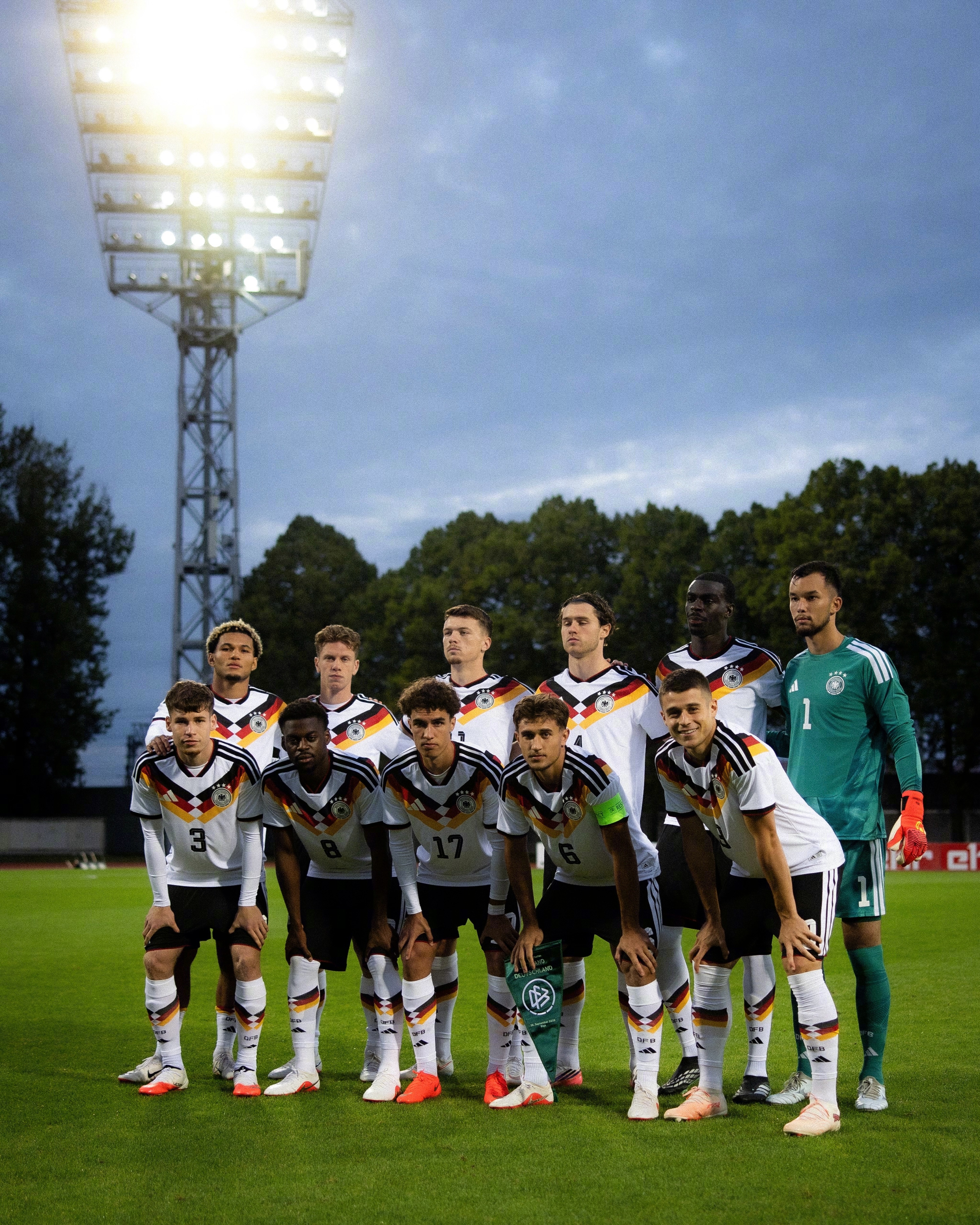 💪🏼八战七胜，U21继续小组领跑！🇩🇪德国U21在欧青赛预选赛中客场4-