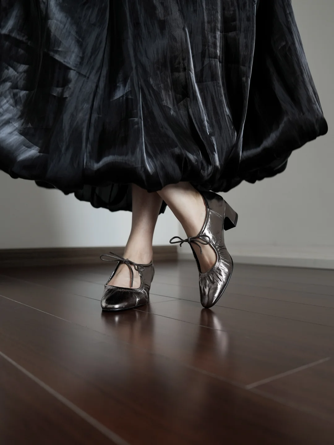 枪色单鞋承包了我整个春天的美丽穿搭！