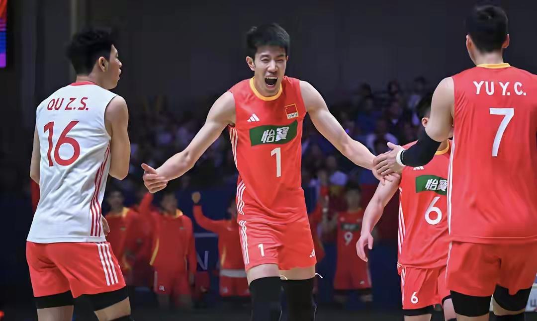 虽败犹荣！中国男排鏖战巴西展现成长希望

在宁波北仑体育中心，中国男排与世界第一