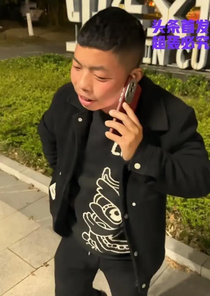 二拉拉最近又发视频，把和英子当年的恋爱片段剪成合集，配文“如果当初没分开”我刷到