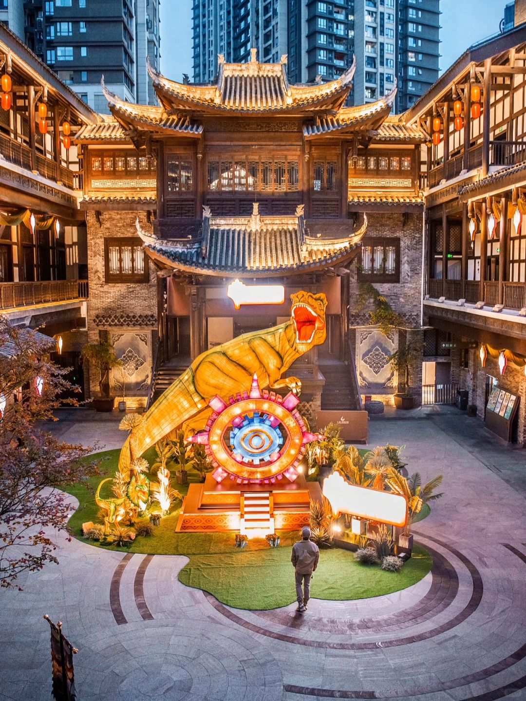 神奇⁉️重庆王家大院惊现恐龙世界🦖