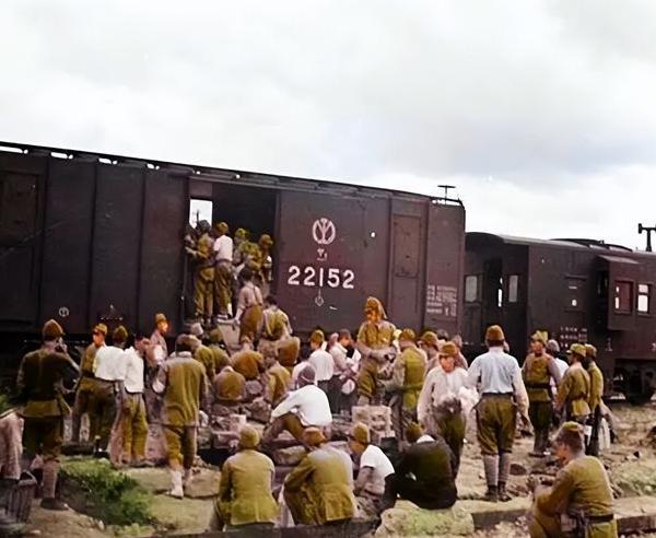 1943年11月，驻扎在徐州火车站的日军突然发现少了一个名叫森木的士兵。不仅如此