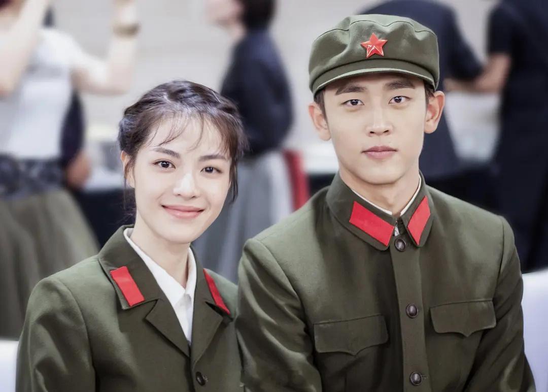 王天辰这是要红了吗？央八接连上了两部他的新剧。其实当年在电影「芳华」里就帅的挺突