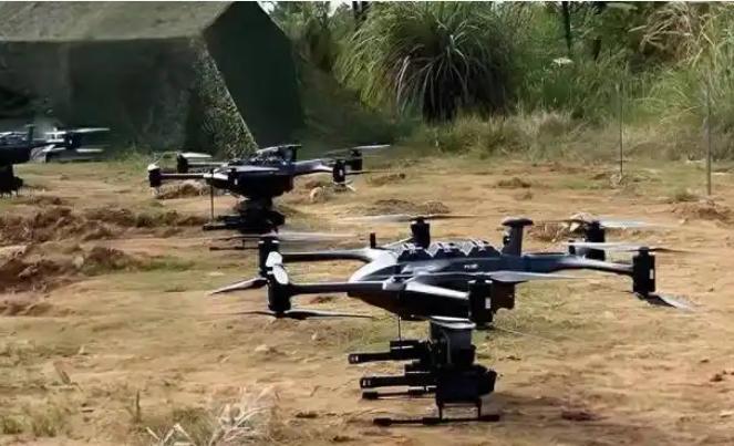根据英国《金融时报》报道，中国3D打印+AI小型拦截无人机已成为国际防务市场爆款