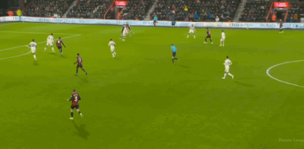 【英超】伯恩茅斯3比2利物浦北京时间1月25日，英格兰足球超级联赛第23轮，伯恩