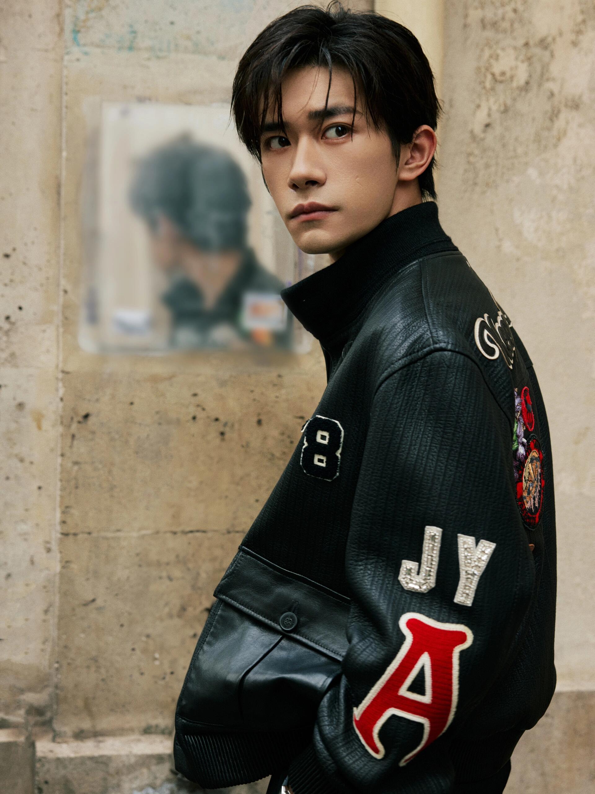 让我们恭喜最年轻的金鸡影帝 