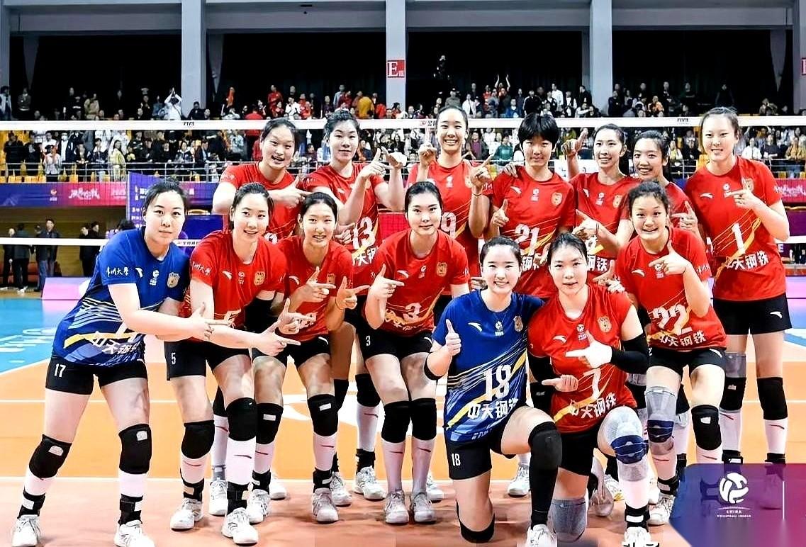 江苏女排和上海女排的决赛，看完第一场，我感觉冠军归属已经没什么悬念了。
不是因为