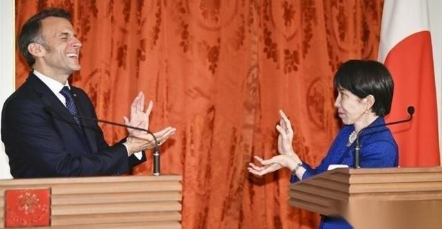 马克龙拍拍屁股走人，立马对日本变脸？法媒：中国别误会成站高市其实，真正的大国“战
