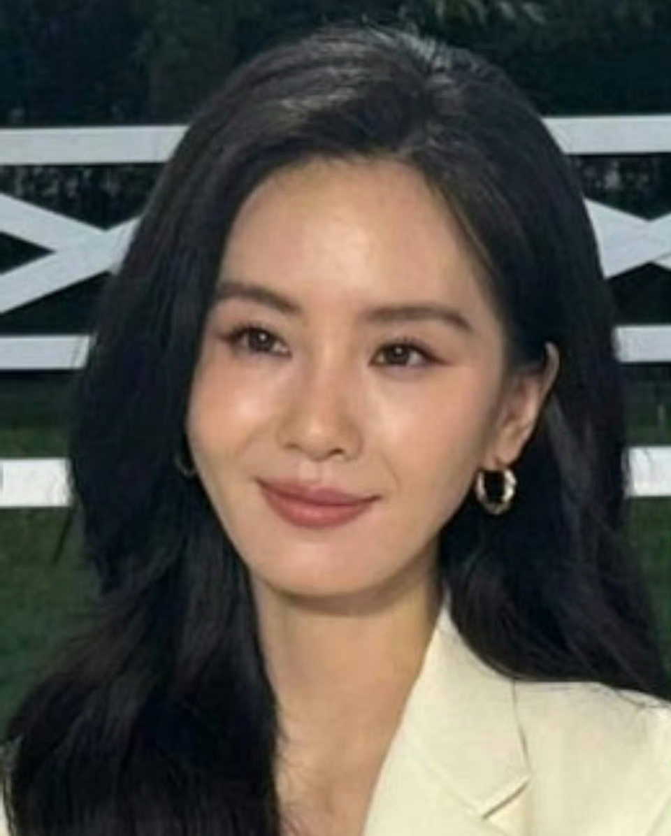 刘诗诗是85🌹里p图最大胆的了吧？ ​​​